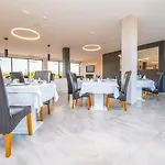 Delfin Lanterna Hotel 4*