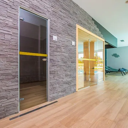 Delfin Lanterna Hotel