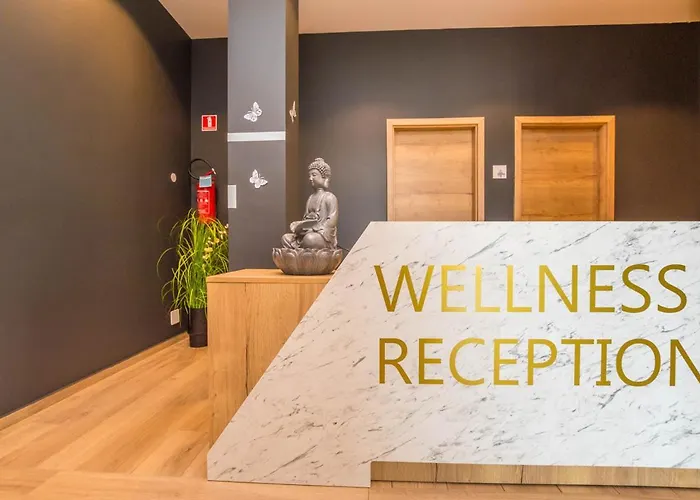 Delfin Lanterna Hotel