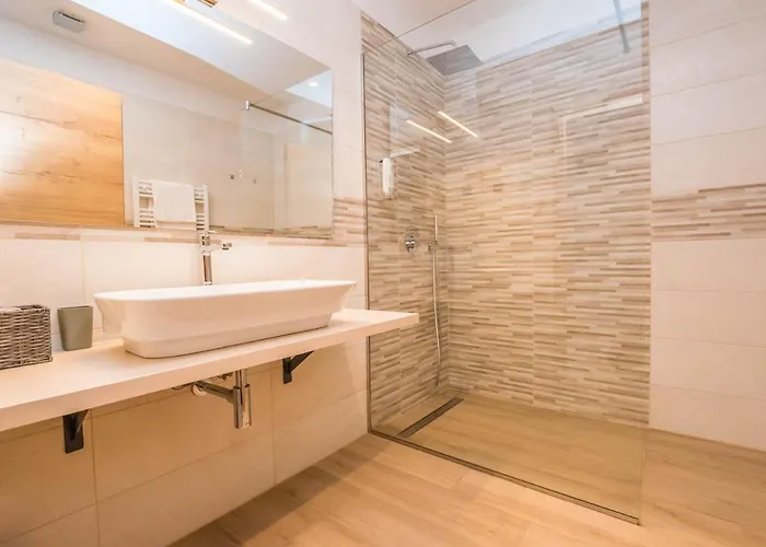 Delfin Lanterna 4* Tar-Vabriga