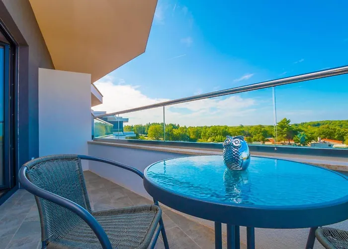 Delfin Lanterna Hotel 4*