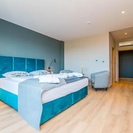 Delfin Lanterna 4* Tar-Vabriga