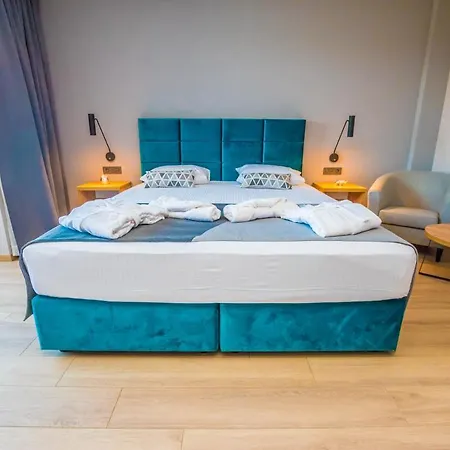 Delfin Lanterna Hotel