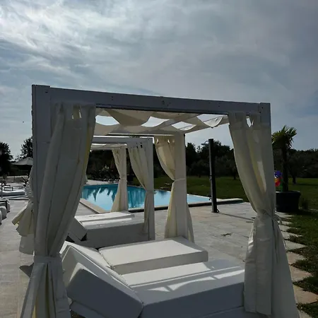 Delfin Lanterna 4*